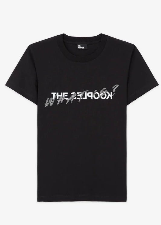 T-shirt What is black